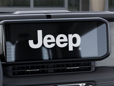 New 2026 Jeep Wrangler Unlimited Sahara AWD/4WD image 19