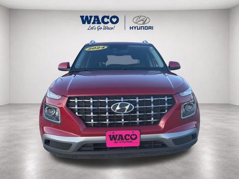 Used 2023 Hyundai Venue SEL w/ Cargo Package FWD image 2