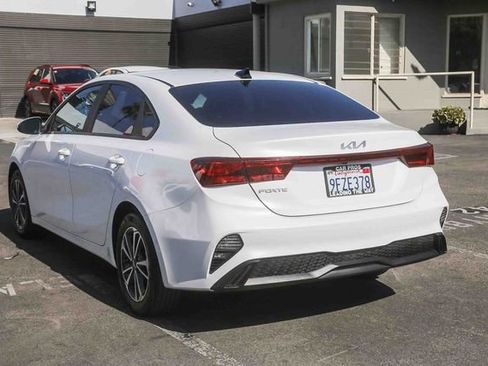 Used 2023 Kia Forte LXS image 8