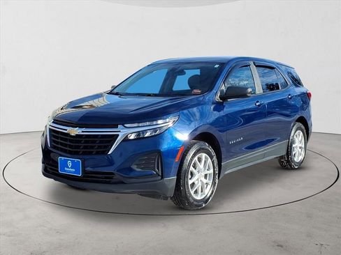 Certified 2022 Chevrolet Equinox LS w/ LS Convenience Package image 1