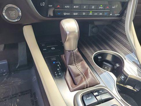 Used 2017 Lexus RX 350 FWD w/ Luxury Package image 23