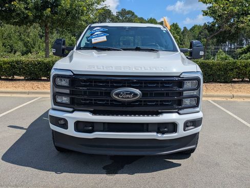 Certified 2023 Ford F250 Lariat w/ Black Appearance Package AWD/4WD image 9