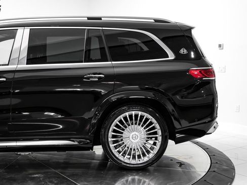 Used 2021 Mercedes-Benz Maybach GLS 600 4MATIC image 15