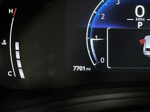 Used 2025 Toyota Grand Highlander XLE image 16