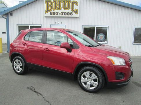 Used 2015 Chevrolet Trax LS FWD image 1
