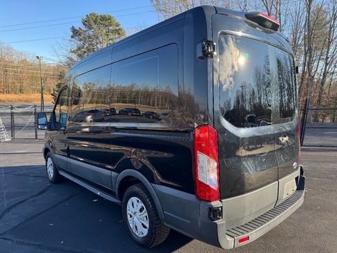 Used 2018 Ford Transit 150 XLT image 5