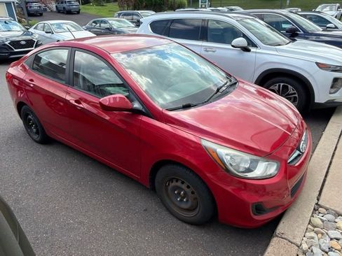 Used 2013 Hyundai Accent GLS FWD image 14