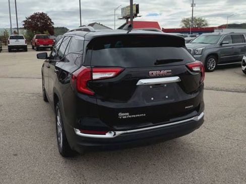 Used 2022 GMC Terrain SLT w/ Tech Package AWD/4WD image 10