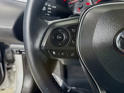 Used 2020 Toyota Corolla SE FWD image 14