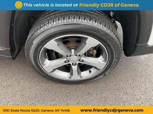 Used 2023 Jeep Grand Cherokee L Limited image 9