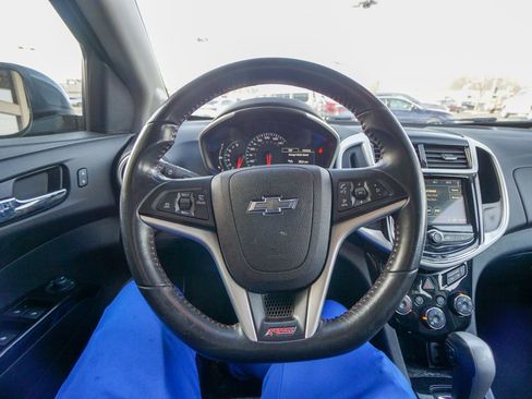 Used 2018 Chevrolet Sonic LT w/ Convenience Package image 19