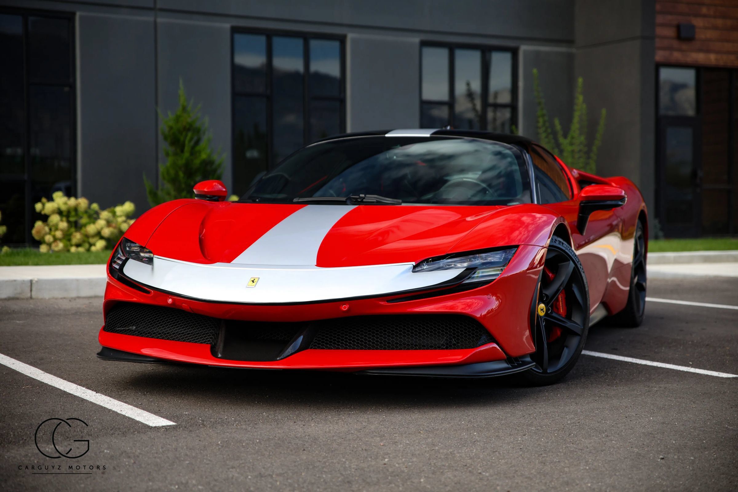 Used 2023 Ferrari SF90 Stradale AWD/4WD image 2