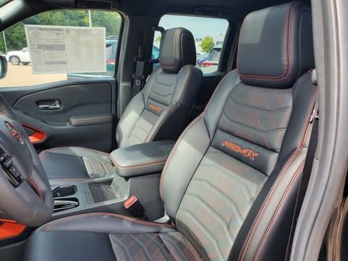 New 2025 Nissan Frontier PRO-4X w/ Pro Premium Package image 16
