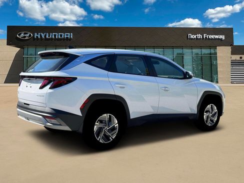 New 2026 Hyundai Tucson Blue SE AWD/4WD image 8