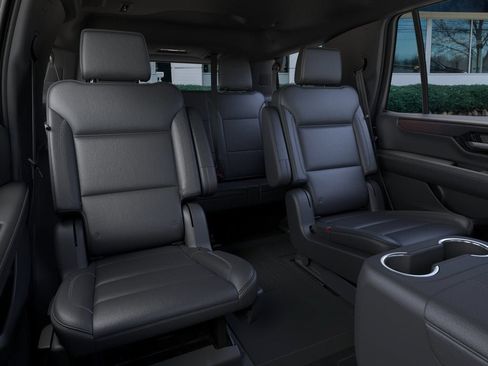 New 2026 GMC Yukon Denali w/ Denali Reserve Package AWD/4WD image 18