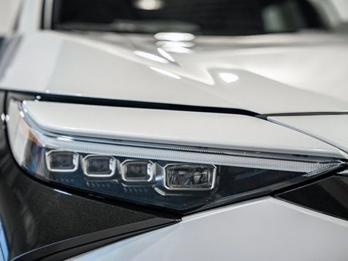 Used 2023 Toyota bZ4X Limited image 13