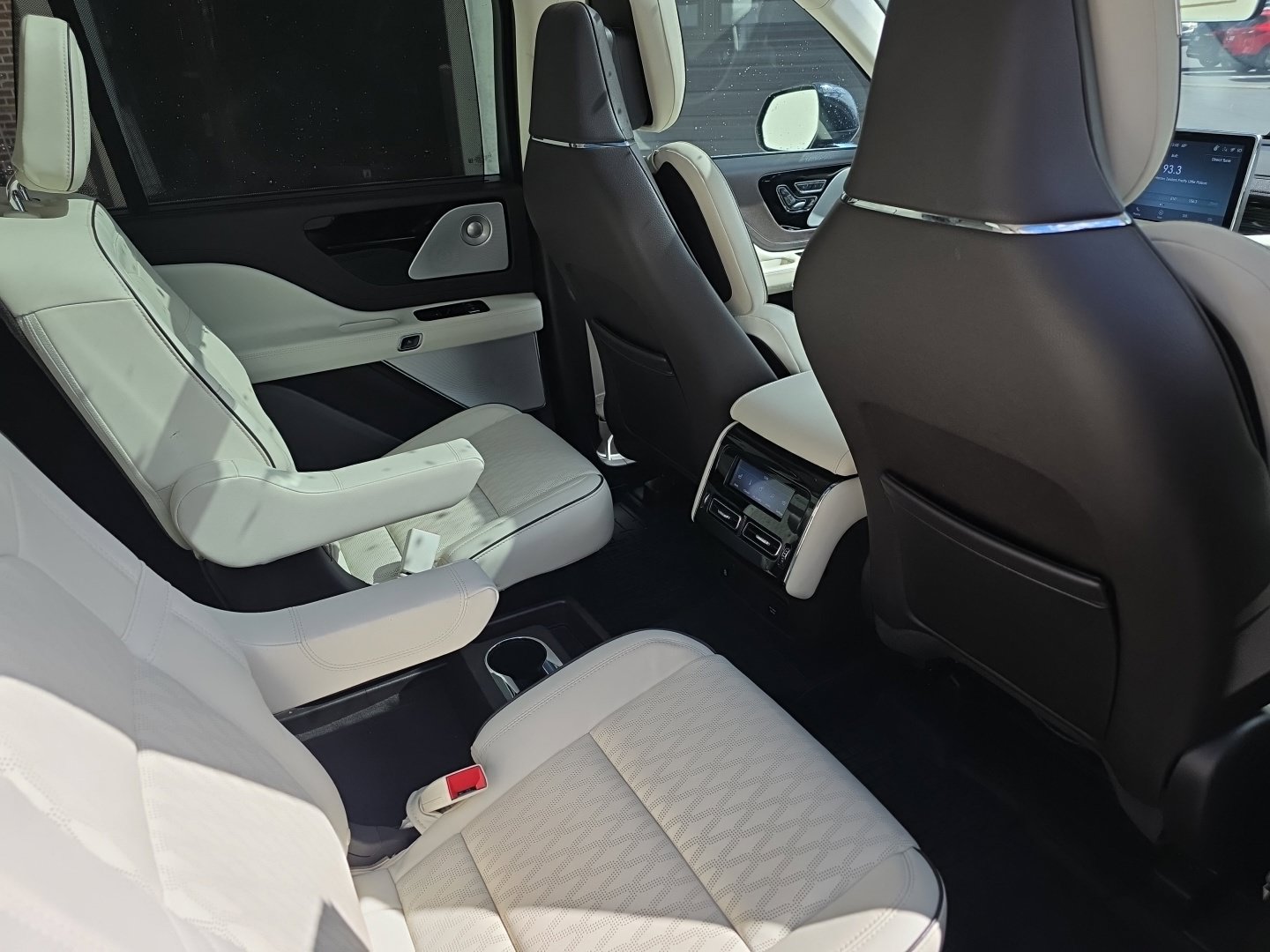 Used 2023 Lincoln Aviator Black Label Grand Touring AWD/4WD image 35