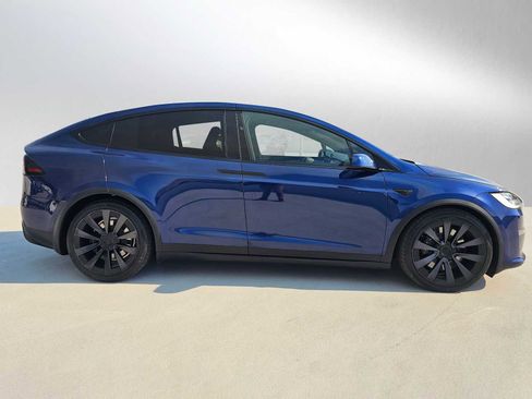 Used 2022 Tesla Model X Plaid AWD/4WD image 2