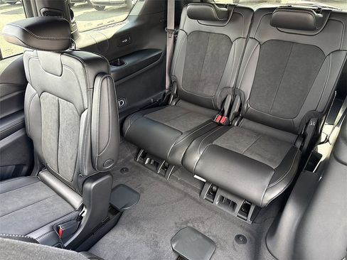 New 2025 Jeep Grand Cherokee L Altitude image 12