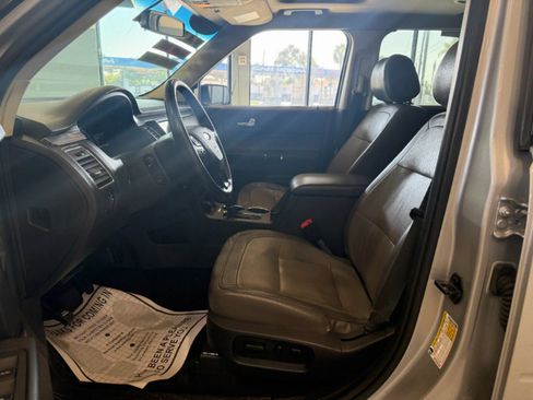 Used 2017 Ford Flex SEL w/ Equipment Group 202A FWD image 9