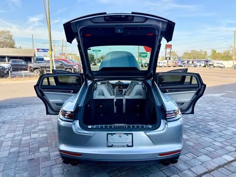 Used 2018 Porsche Panamera Turbo Executive w/ Assistance Package image 35