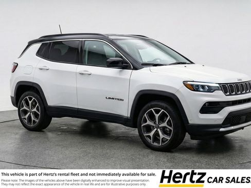 Used 2025 Jeep Compass Limited image 1