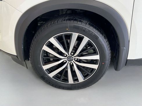 Used 2024 Nissan Pathfinder Platinum w/ Cargo Package FWD image 31