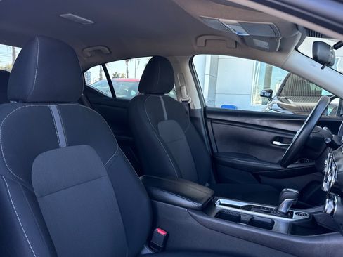 Used 2024 Nissan Sentra SV FWD image 30