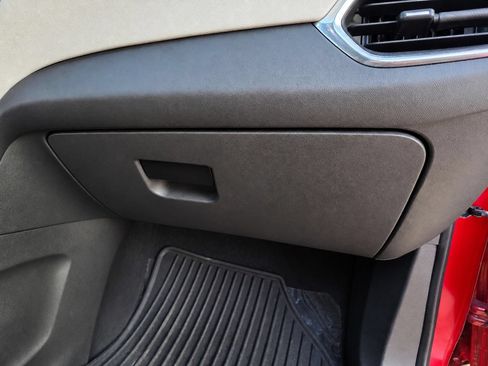 Used 2019 Chevrolet Equinox LT FWD image 42