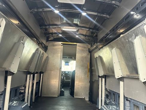 Used 2020 Ford Transit 250 148 High Roof Extended RWD image 22