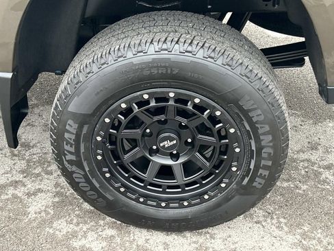 Used 2023 Chevrolet Colorado W/T image 14