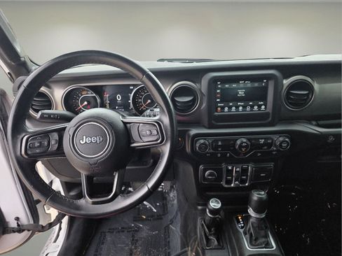 Used 2019 Jeep Wrangler Unlimited Sport S AWD/4WD image 2