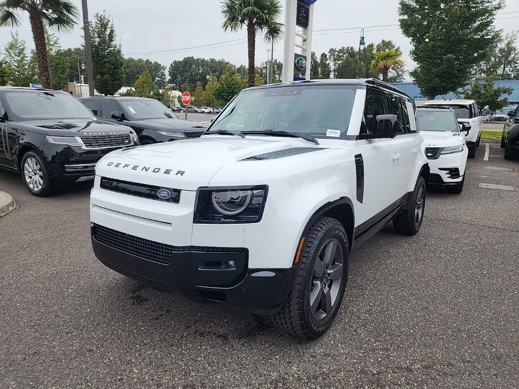 New 2026 Land Rover Defender 110 X-Dynamic SE AWD/4WD image 1