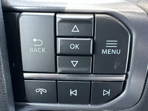 Used 2023 Ford F150 Lariat w/ Max Trailer Tow Package image 19