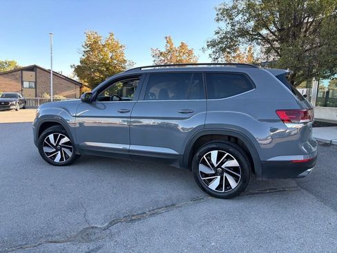 Used 2025 Volkswagen Atlas SE AWD/4WD image 9