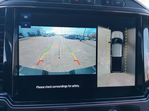 Used 2022 Ford F250 Platinum w/ FX4 Off-Road Package image 24