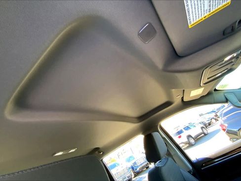 Certified 2022 GMC Sierra 1500 Elevation image 19