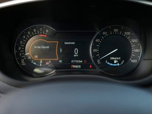 Used 2018 Lincoln MKC Reserve image 25