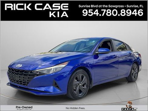 Used 2023 Hyundai Elantra SEL w/ Cargo Package FWD image 1