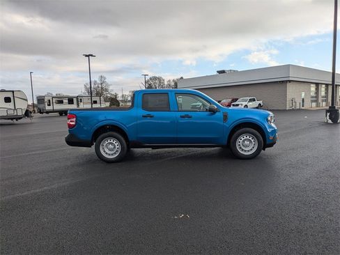 New 2026 Ford Maverick XL image 28