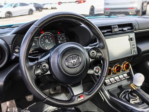 Used 2023 Toyota GR86 w/ ALL Weather Mat Package (TMS) image 15