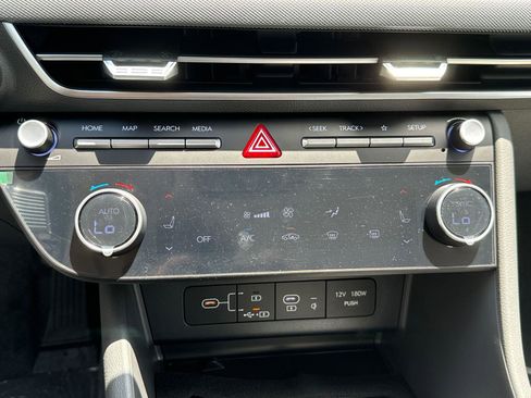 Certified 2024 Hyundai Sonata SEL w/ Convenience Package image 25