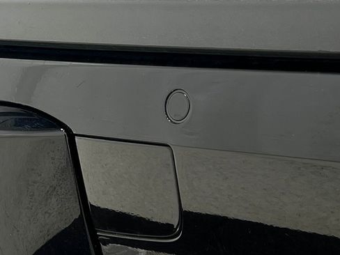 Used 2018 GMC Yukon SLT w/ Premium Edition image 14