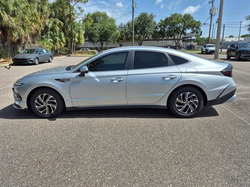 New 2026 Hyundai Sonata Blue FWD image 3