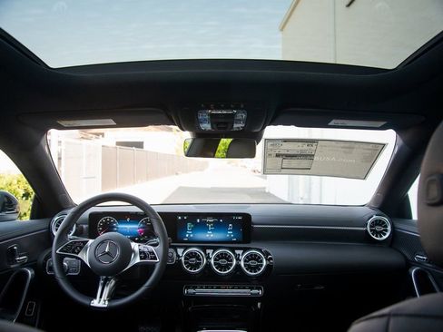 Used 2025 Mercedes-Benz CLA 250 4MATIC image 26