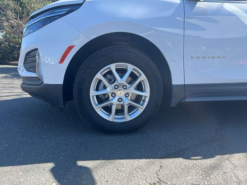 Used 2022 Chevrolet Equinox LT image 10