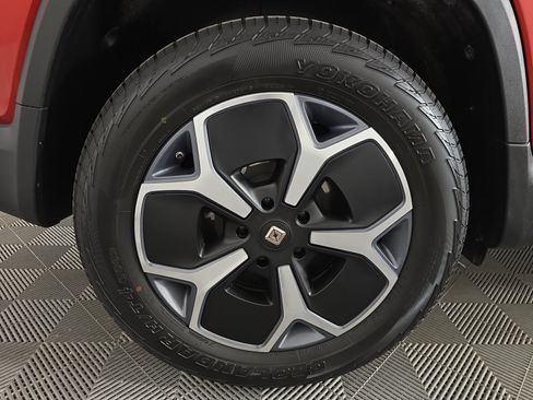 Used 2024 Rivian R1T Adventure AWD/4WD image 12