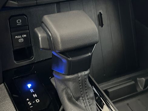 Used 2022 Toyota Tundra SR image 19