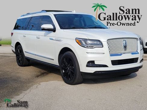 Certified 2024 Lincoln Navigator L Reserve AWD/4WD image 1