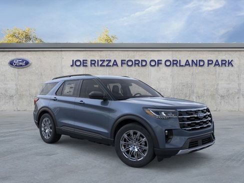 New 2026 Ford Explorer Active w/ Active Comfort Package image 7